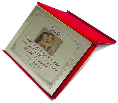 Placa de homenagem pessoal para aniversário da melhor amiga.